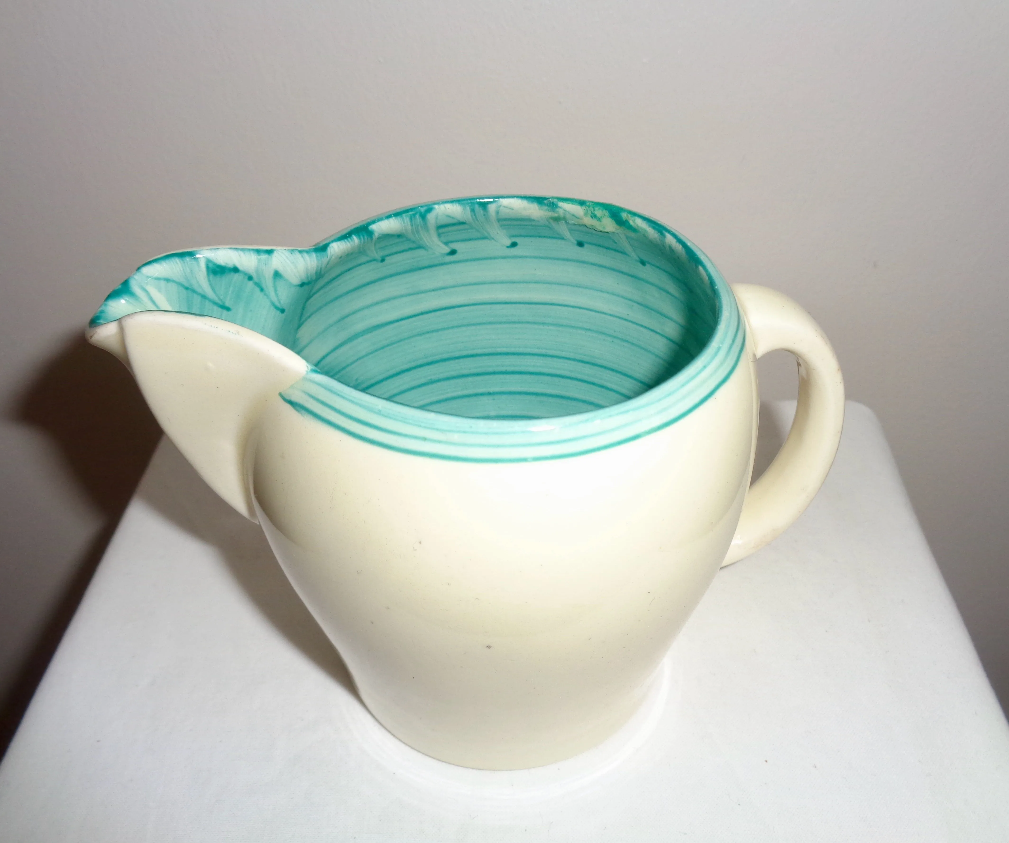 1930s Susie Cooper Kestrel Shape Ceramic Milk Jug 2176 With Sea Green Sgraffito Effect