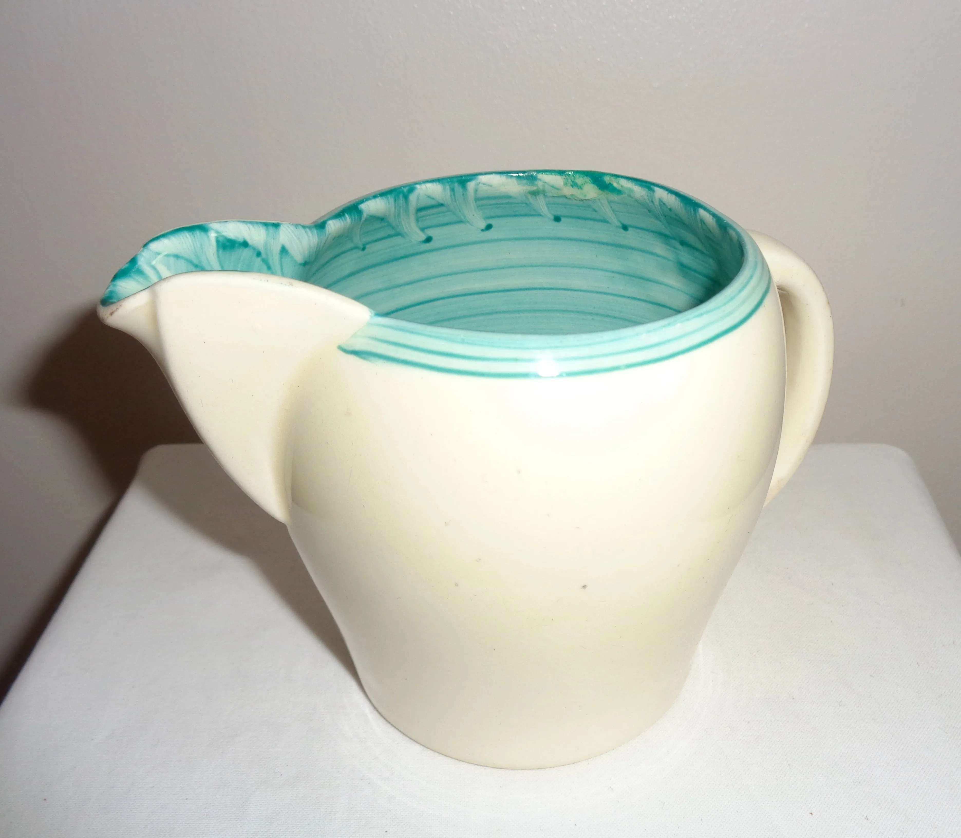 1930s Susie Cooper Kestrel Shape Ceramic Milk Jug 2176 With Sea Green Sgraffito Effect