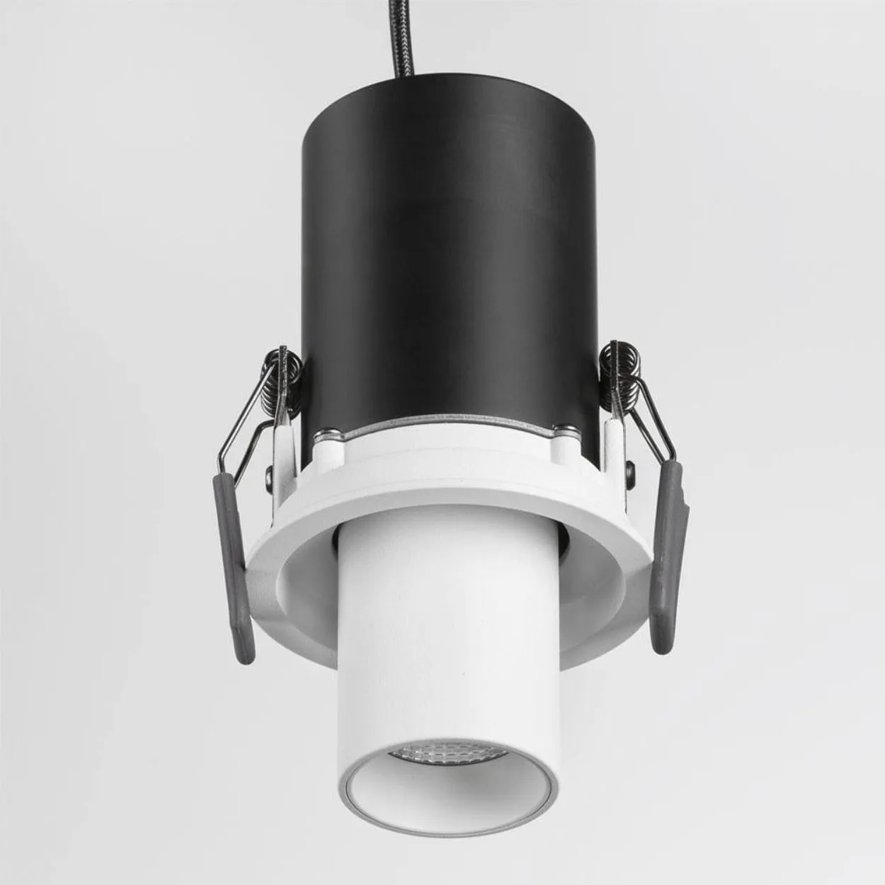 Ankur Euro Senior Pull-Out Round Recessed LED Downlight