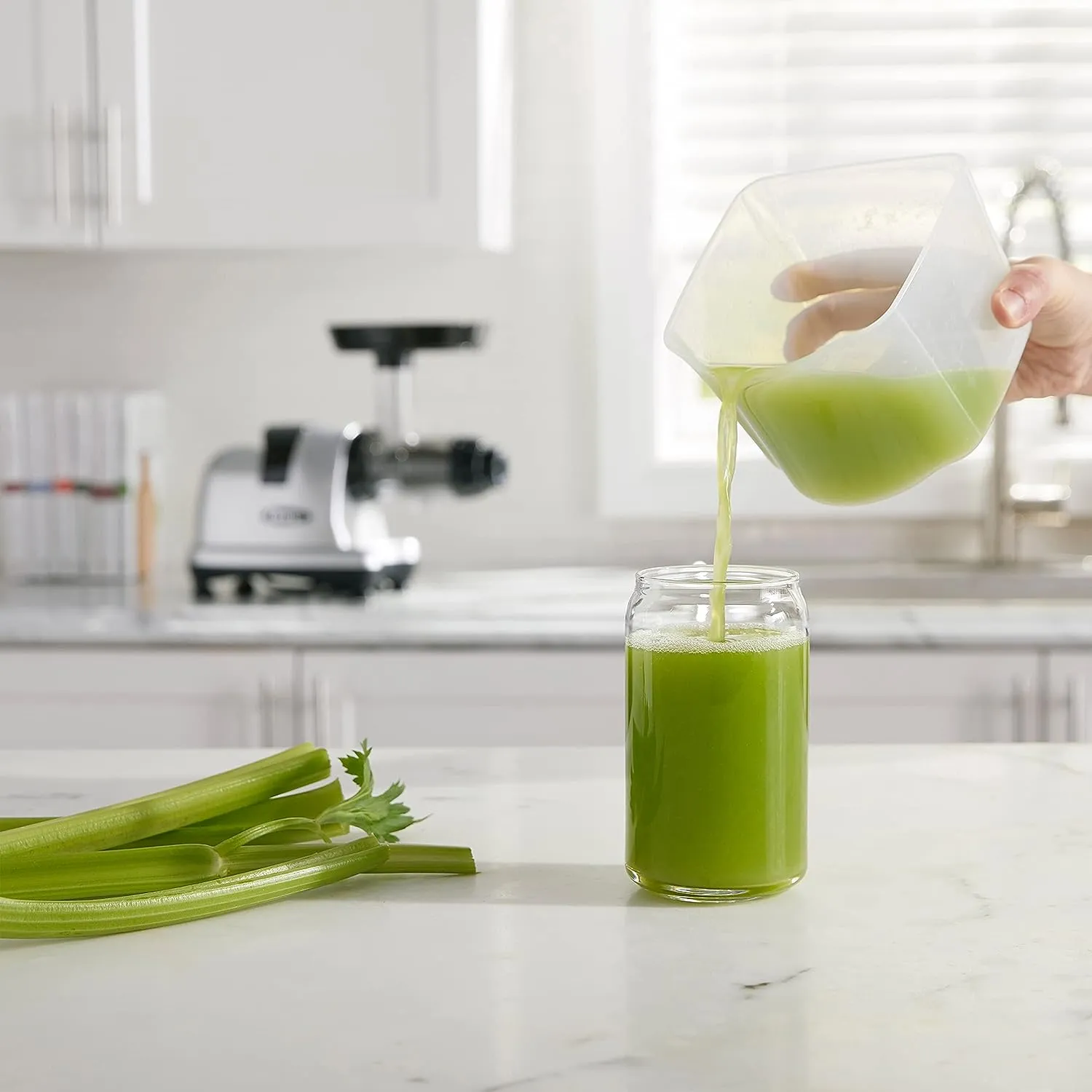 Celery Juicer Slow Masticating High Juice Yield Adjustable Dial, 200-Watt