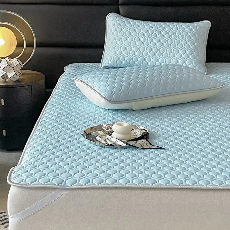 Cooling Mattress Protector Cover for Summer