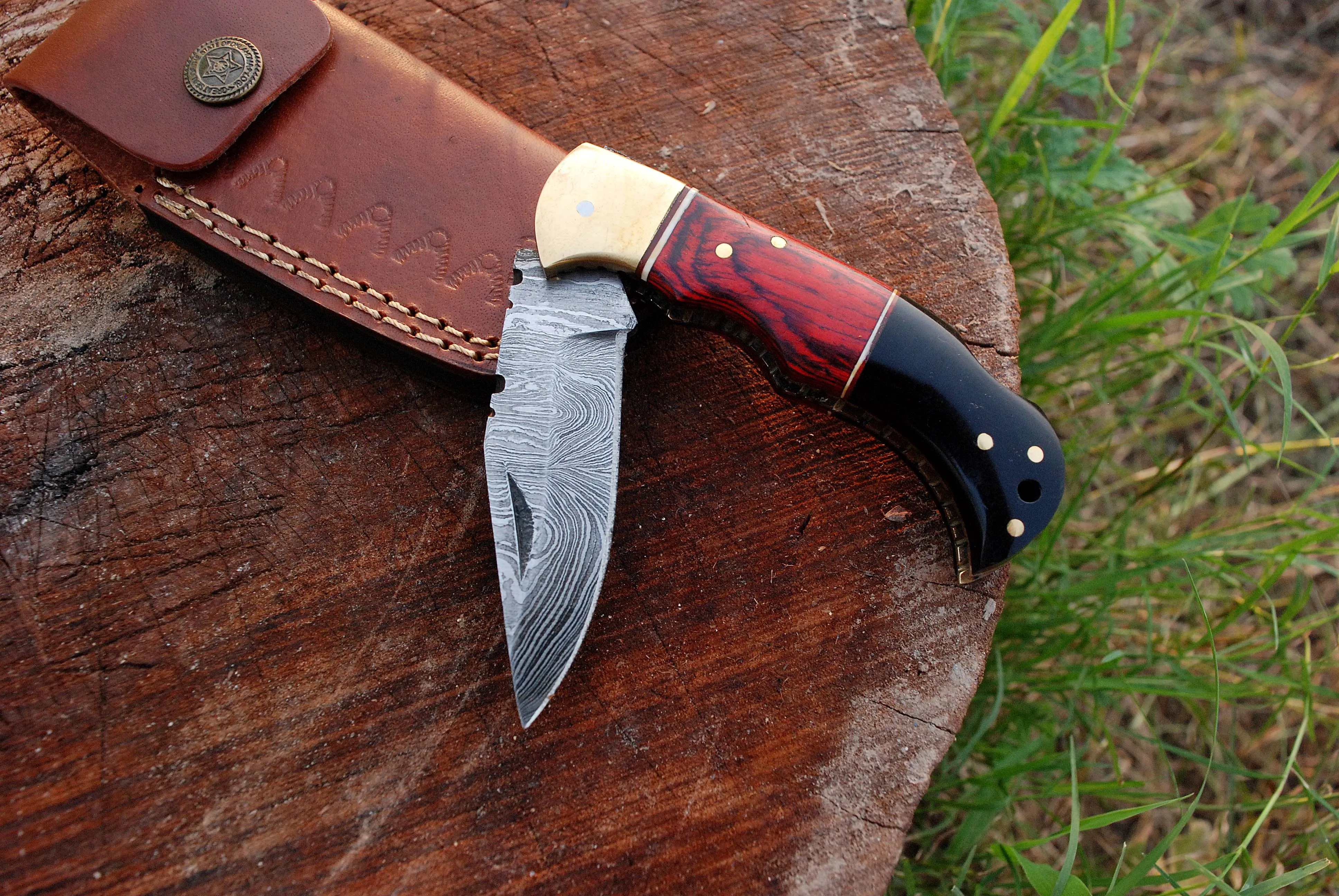 Custom Hand Made Damascus Hunting Folding Knife With Brass Bolster & Bull Horn Wood Handle x-133