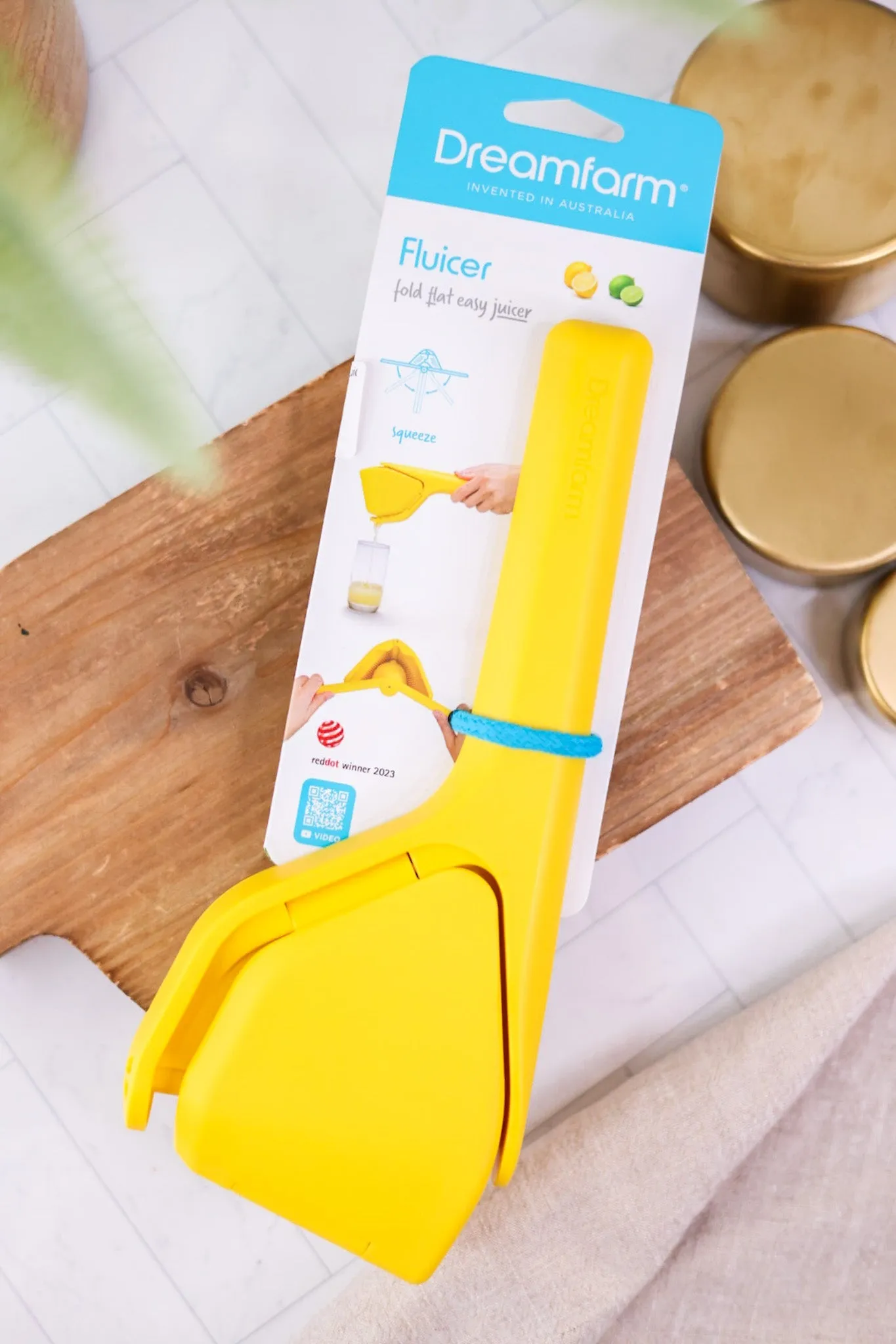 Fold-Flat Easy Lemon Juicer