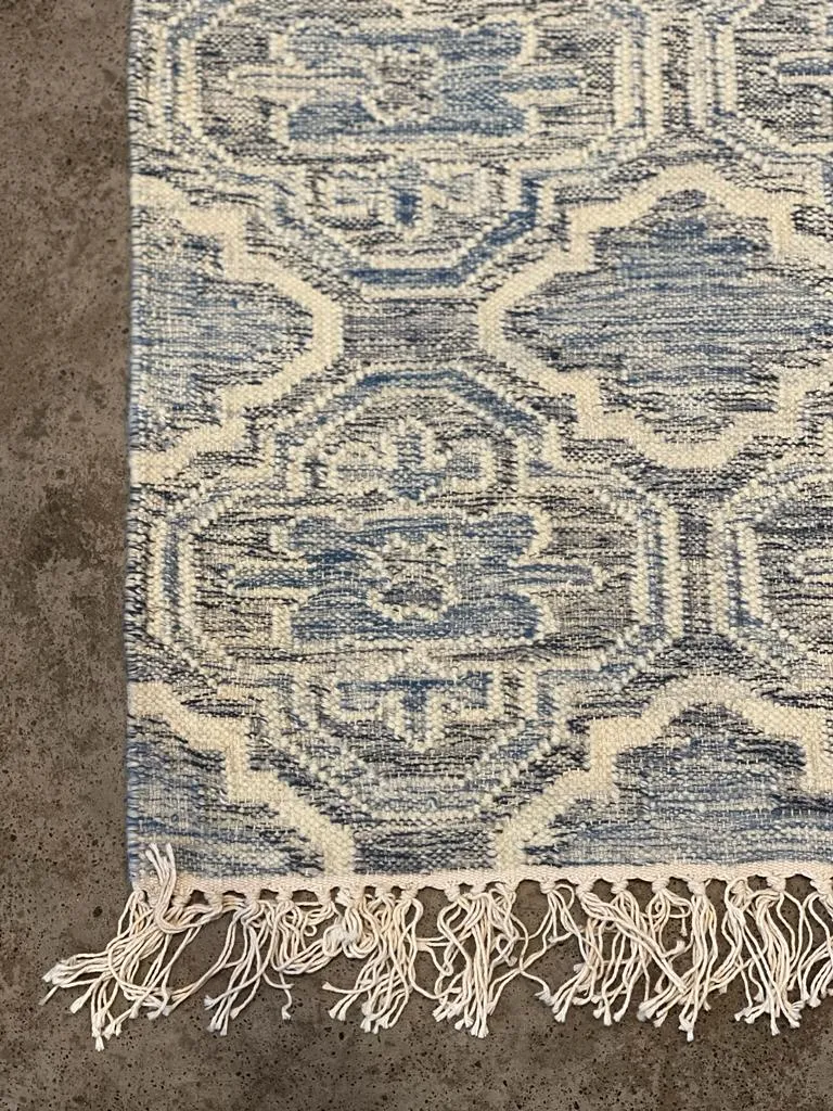 Hand Knotted Wool & Cotton  RUG 7 (5x8 ft)