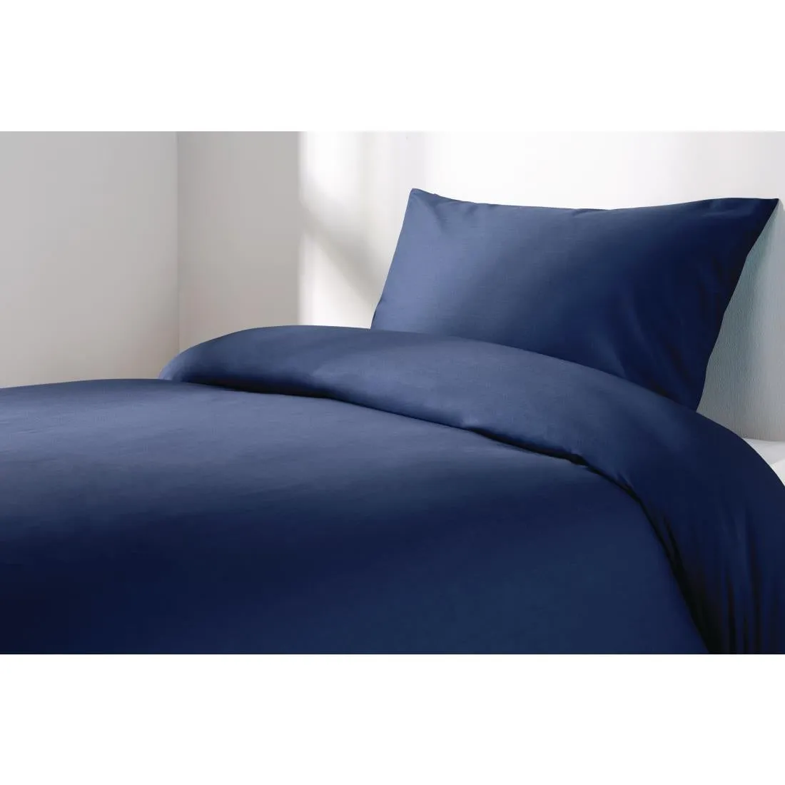 HB509 Mitre Essentials Spectrum Small Double Bedding Set Navy