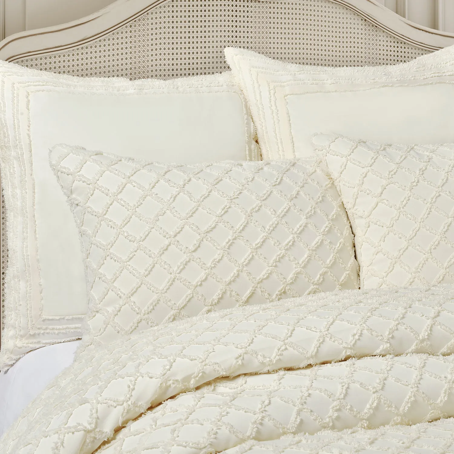 Lillian Comforter Set