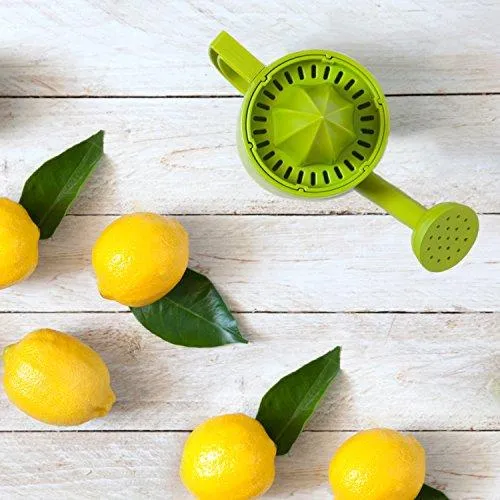 Peleg Design Lemoniere Original Watering Can-Shaped Manual Hand Juicer, Green Plastic Squeezer with Pourer for Lemon or Citrus Juice with Flip Lid for Storage