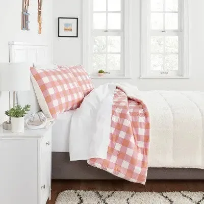 Room Essentials Faux Shearling Comforter Plush, Pink/Rust Plaid, Twin/TwinXL