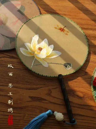 Suzhou Embroidery Hand-made Double-sided Embroidery Fan Chinese Style Sandalwood Real Silk Palace Fan 0051