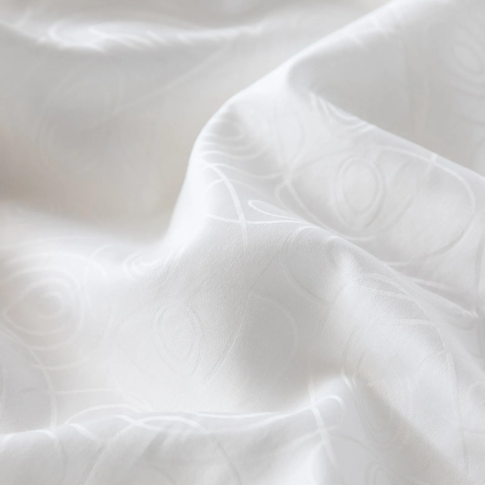 Winter 7A Grade Silk Filled Comforter